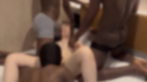 【无码・初次】【70%OFF】在男友面前，3个巨根黑人激烈抽插巨臀・美乳美女，大量精液・无套中出的NTR汗流浃背4P性爱！ FC2-PPV-4879954