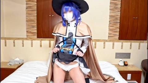 【无码/本数限定价格】深喉口交到喉咙深处、口水黏稠到极点，舒服到不行的超可爱本物Cosplayer，穿着洛基 Cosplay 服装爽到发疯！快感爆发、早泄杂鱼小穴 Cosplayer 的大量中出情色自拍！ FC2-PPV-4916305