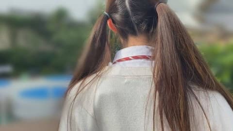 ※仅限首次※【第一次内射】巨乳双马尾18岁・被大叔摩擦胸部或第一次生插入阴茎的珍贵影像 FC2-PPV-4849795